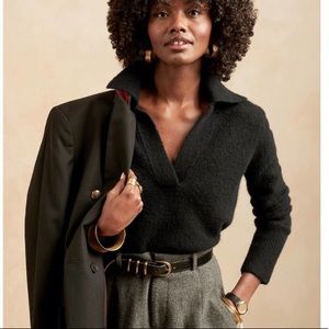 Green Banana Republic sweater with collar